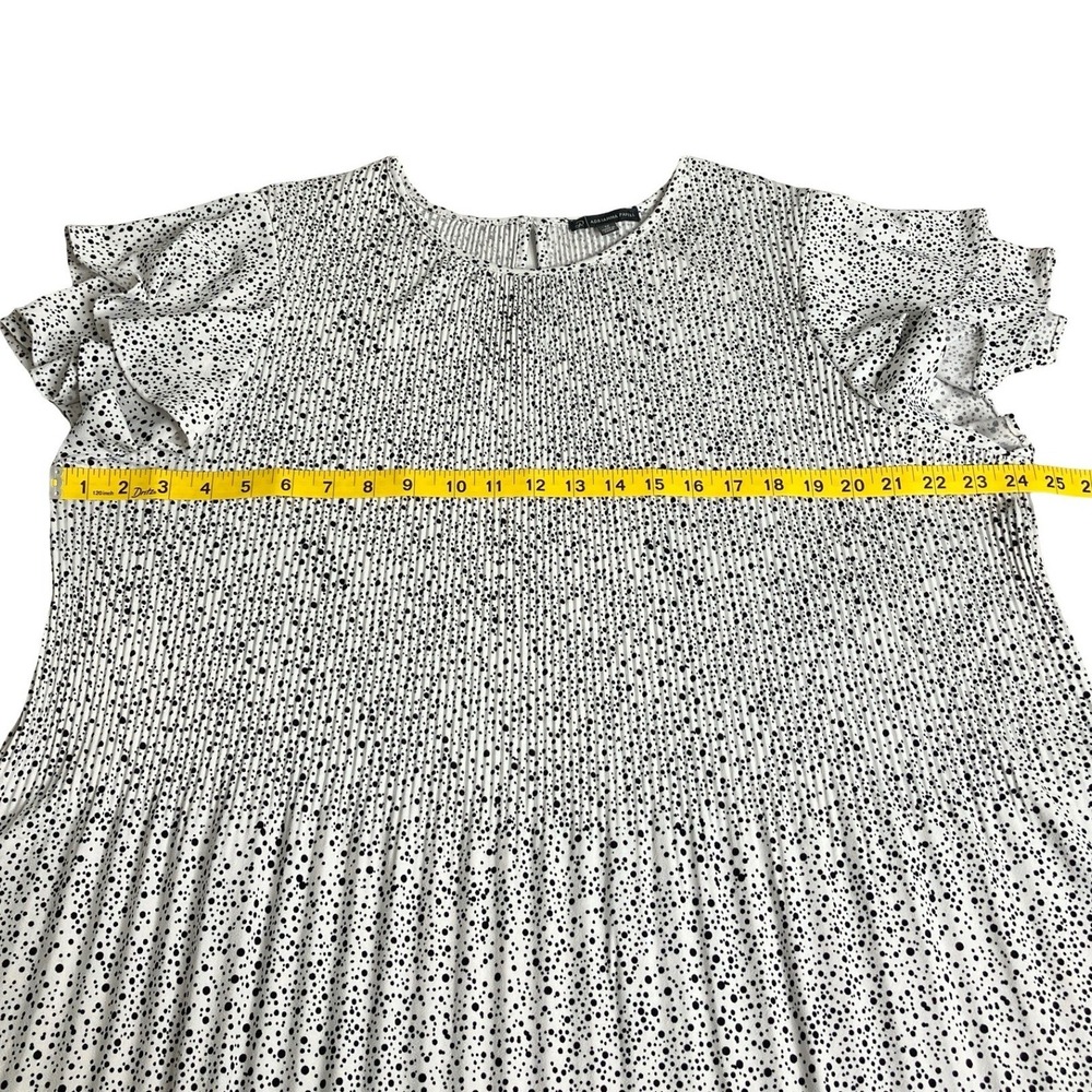 Adrianna Papell Blouse Women 1X White Polka Dot Ruffle Sleeve Smocked Top Plisse - Picture 10 of 12